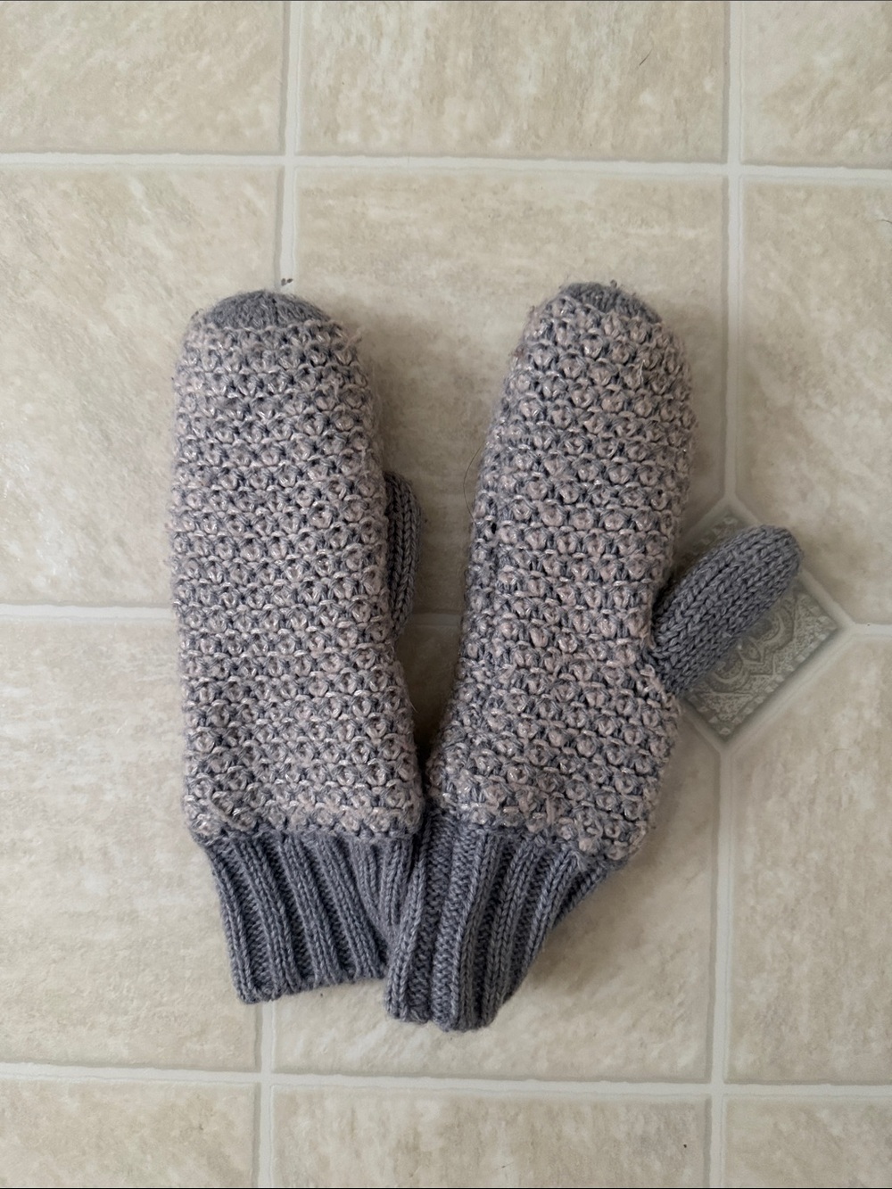 Calvin Klein Mittens